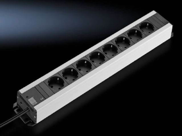 With socket for Germany,, with earthing-pin (type F, CEE 7/3)