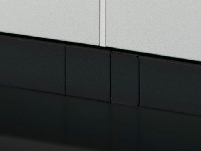 Baying cover, vertical