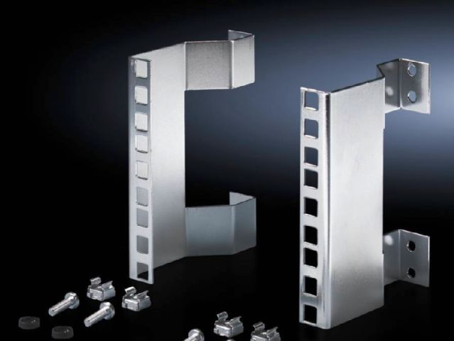 Adaptor, 3 U Depth offset 100 mm