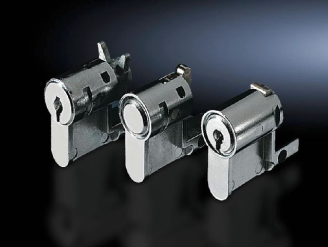Profile half-cylinders for handle systems