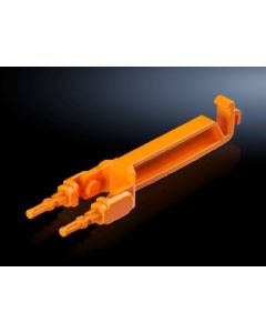 Locking clip for seal insert 